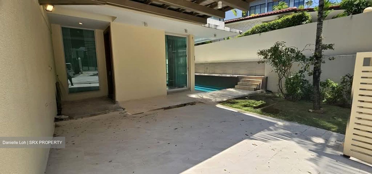 Namly Crescent (D10), Semi-Detached #604833101